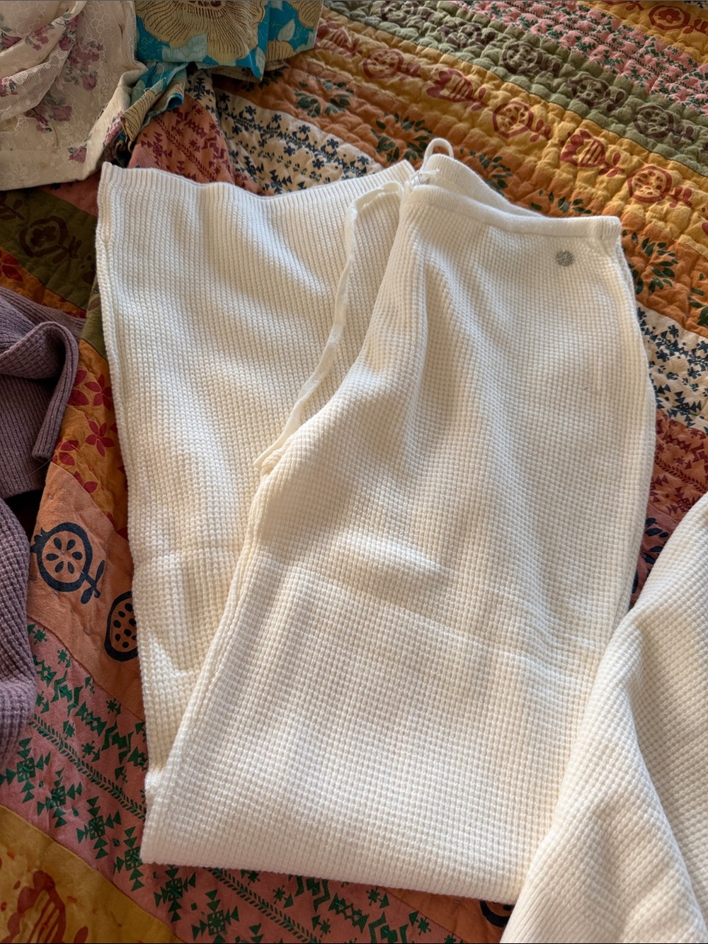 GAP Off-White Waffle-Knit Zip Hoodie L and Wide Leg Pants M - Picture 3 of 4
